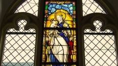 burgrheinsteinstainedglass_castlesirenhouse_cameraandcarryon-jpg