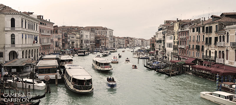 grandcanal_snapshotvenice_cameraandcarryon